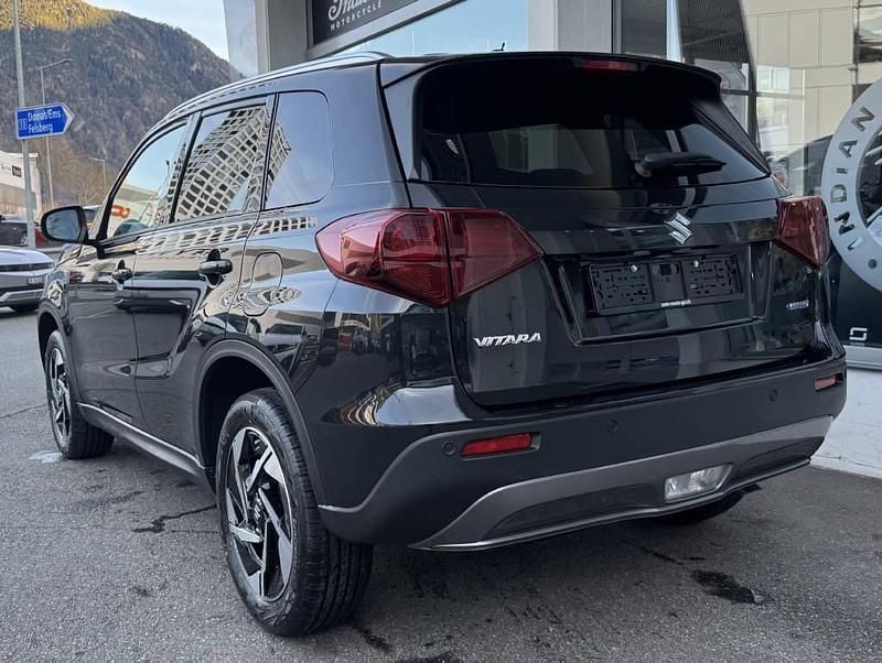 Neu Suzuki Vitara 110 PS (80 kW) 2025 Schwarz SUV