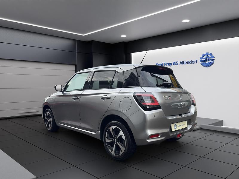 Gebraucht Suzuki Swift 82 PS (60 kW) 2025 Silber Limousine