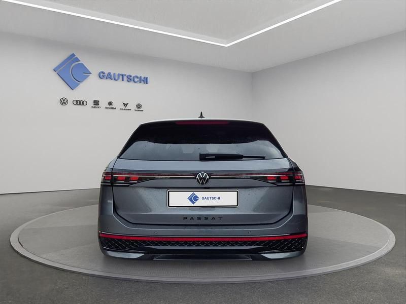 Neu VW Passat R-line 266 PS (195 kW) 2025 Grau Kombi
