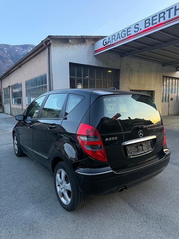 Gebraucht Mercedes A200 Avantgarde 136 PS (100 kW) 2005