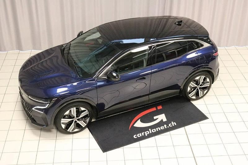 Blau Gebraucht 2022 Renault Mégane Iconic Limousine | CHF 28’590 (Etwas zu teuer) - Bild 1/4