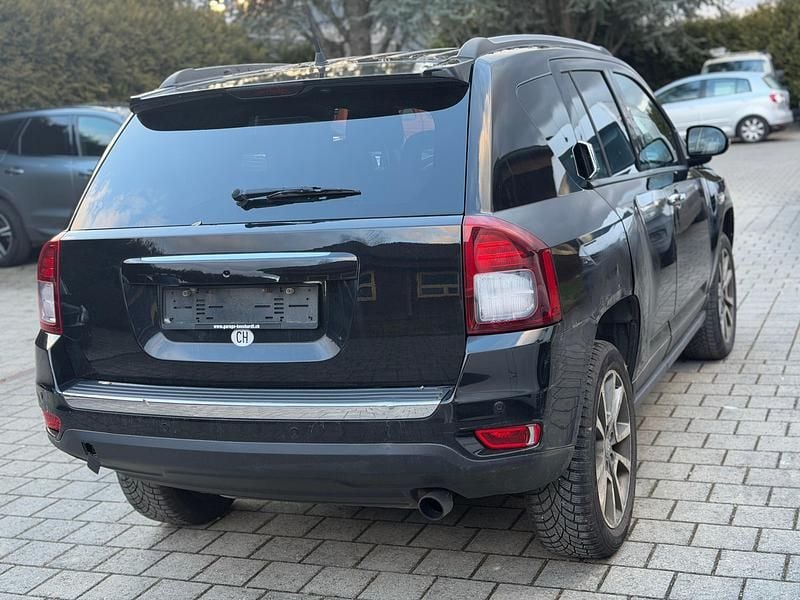 Gebraucht Jeep Compass Sport 163 PS (119 kW) 2013 SUV