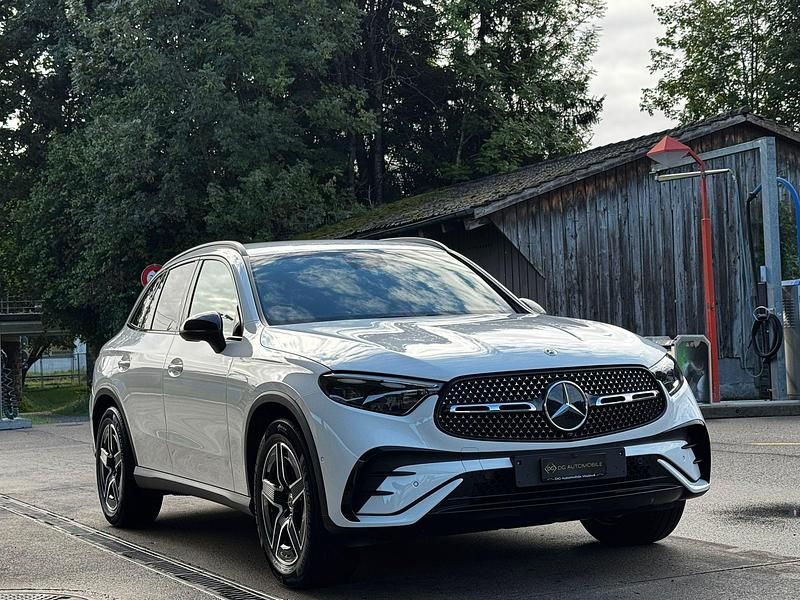 Gebraucht Mercedes GLC200 AMG line 204 PS (150 kW) 2024 SUV