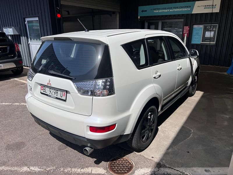 Gebraucht Mitsubishi Outlander Inform 147 PS (108 kW) 2010 SUV