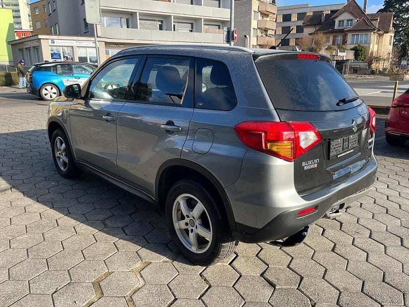 Gebraucht Suzuki Vitara 120 PS (88 kW) 2016 SUV