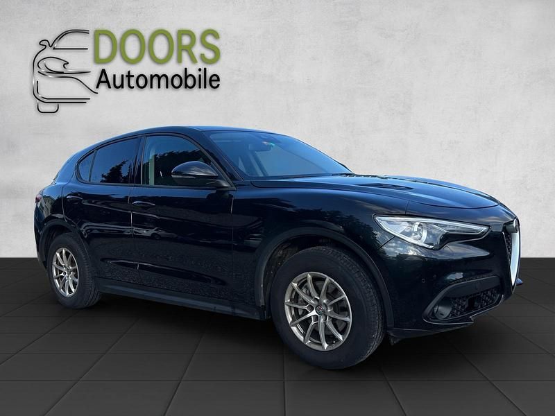 Gebraucht 2017 Alfa Romeo Stelvio Super SUV | CHF 11’000 - Bild 1/4