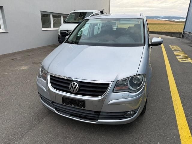 Gebraucht VW Touran Highline 140 PS (102 kW) 2010 Van / Kleinbus