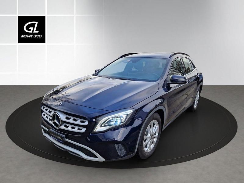 Gebraucht Mercedes GLA220 Style 184 PS (135 kW) 2018 Blau SUV