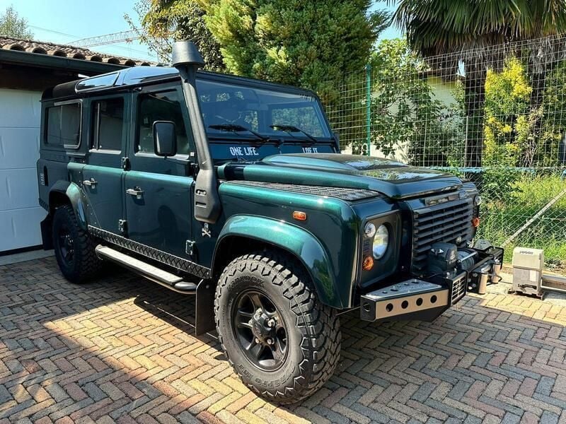 Gebraucht Land Rover Defender 122 PS (89 kW) 2012 SUV