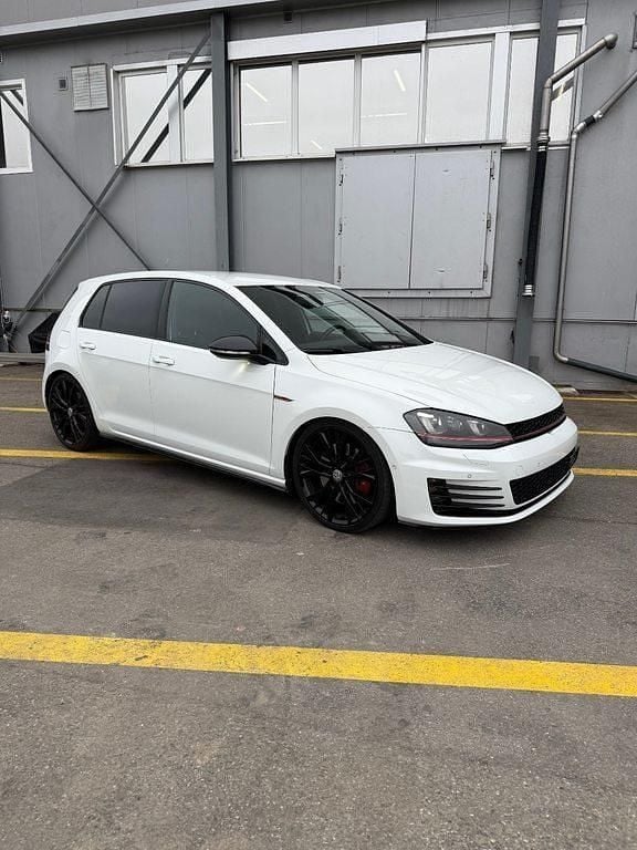 Gebraucht VW Golf GTI 230 PS (169 kW) 2016 Limousine