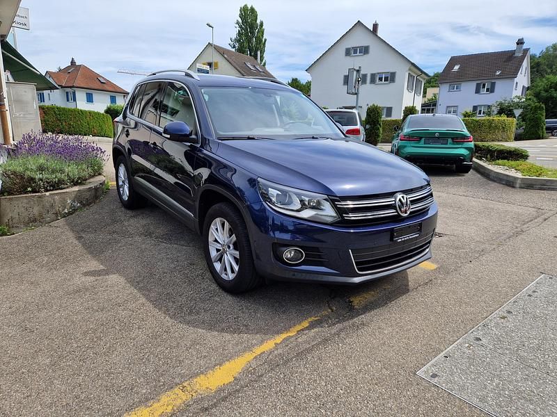 Gebraucht VW Tiguan LOUNGE 150 PS (110 kW) 2015 SUV