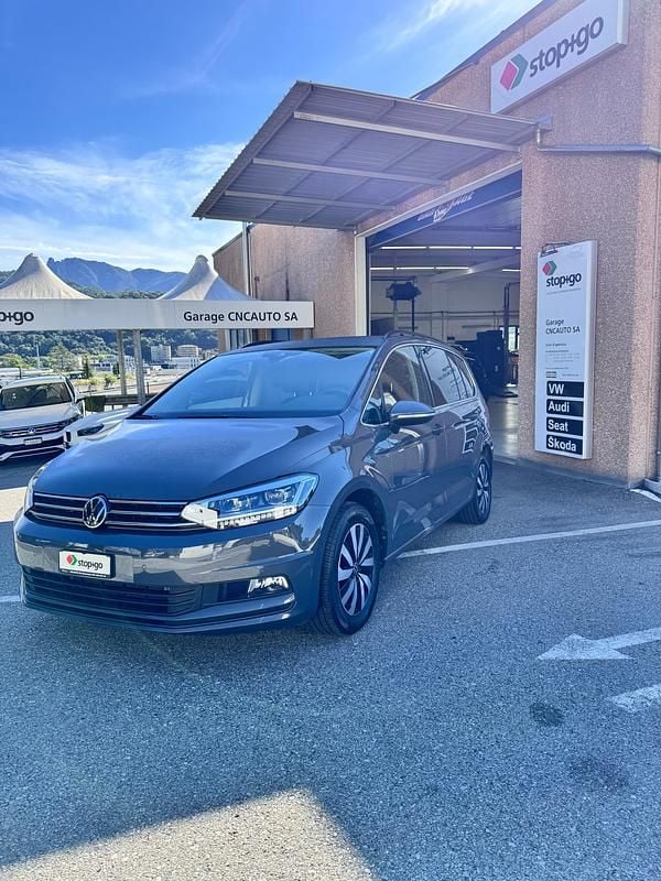 Gebraucht 2023 VW Touran Comfortline Van / Kleinbus | CHF 30’900 (Fairer Preis) - Bild 1/4