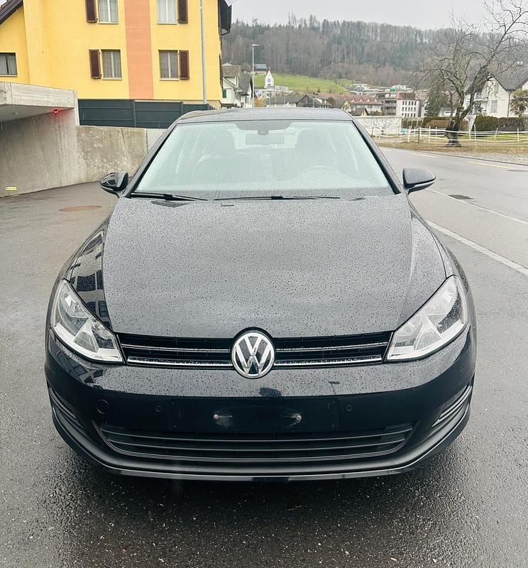 Gebraucht VW Golf VII Comfortline 140 PS (102 kW) 2014