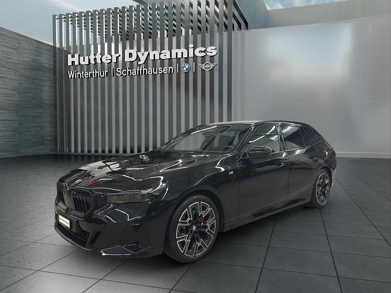 Schwarz Gebraucht 2024 BMW 520 M Sport Kombi | CHF 69’900 - Bild 1/4
