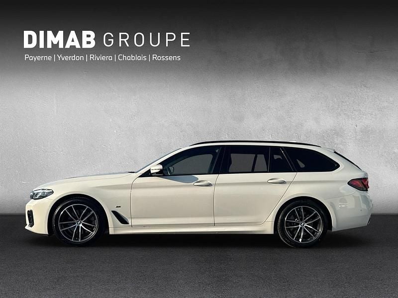 Gebraucht BMW 520 M Sport 190 PS (139 kW) 2024 Weiss Kombi