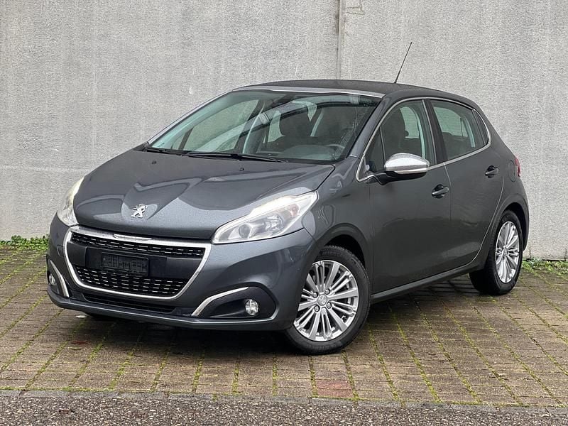 Gebraucht Peugeot 208 Allure 110 PS (80 kW) 2017 Kleinwagen