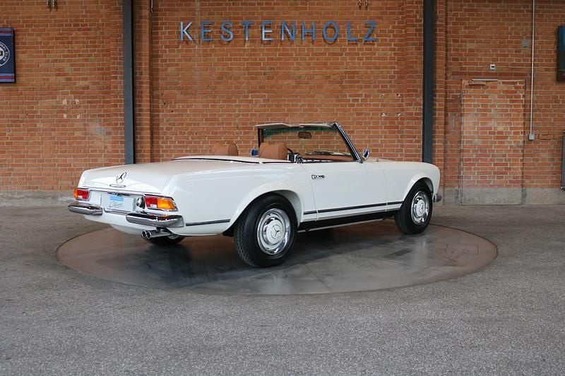 Gebraucht Mercedes 230 150 PS (110 kW) 1964