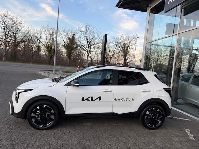 Neu Kia Stonic GT-Line 116 PS (85 kW) 2025 Weiss SUV