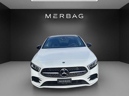 Gebraucht Mercedes A250 AMG line 224 PS (164 kW) 2022 Weiss Limousine