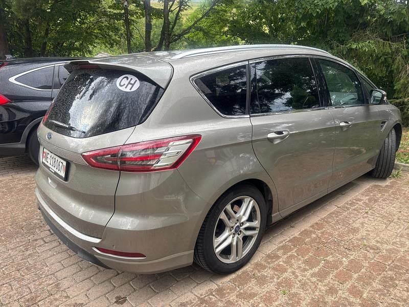 Gebraucht Ford S-MAX Titanium 180 PS (132 kW) 2016 Van / Kleinbus