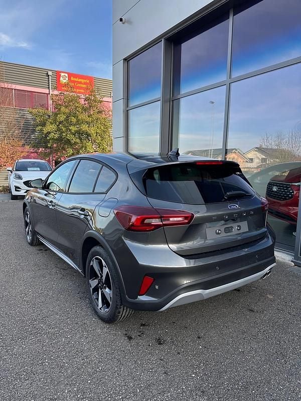 Neu Ford Focus Active X 155 PS (114 kW) 2025 Grau Limousine