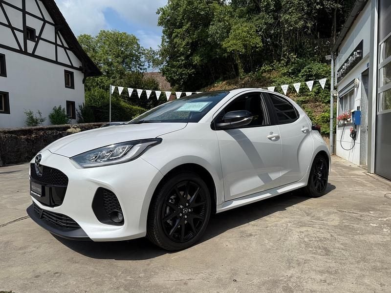 Weiss Gebraucht 2024 Mazda 2 Homura-Line Limousine | CHF 29’800 (Etwas zu teuer) - Bild 1/4
