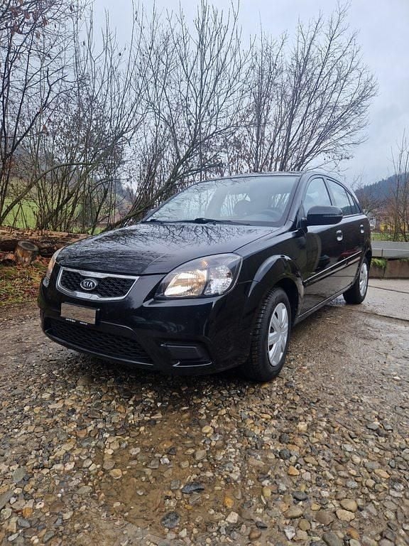 Gebraucht 2011 Kia Rio Limousine | CHF 2’850 - Bild 1/4