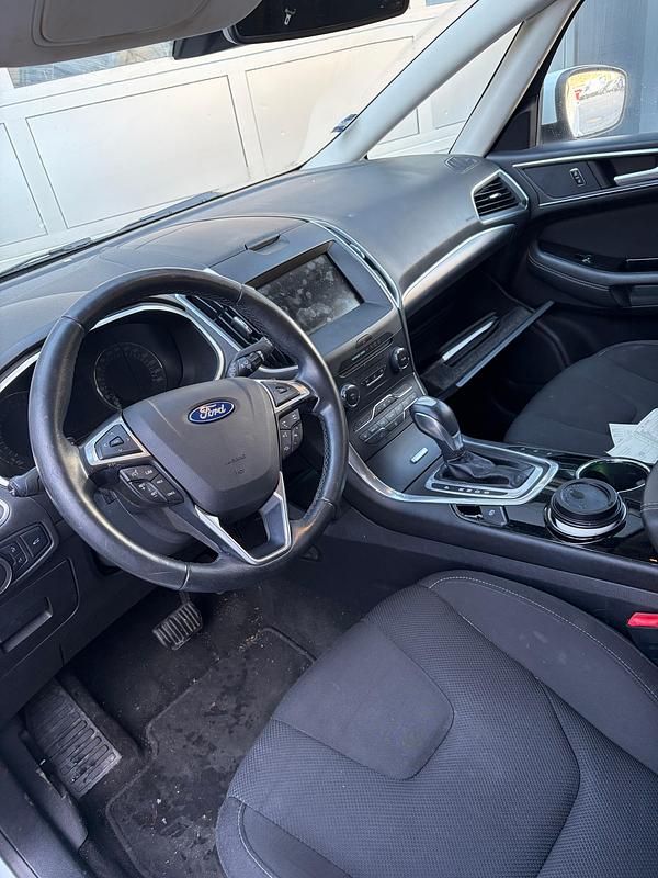 Gebraucht Ford S-MAX Trend 180 PS (132 kW) 2016 Van / Kleinbus