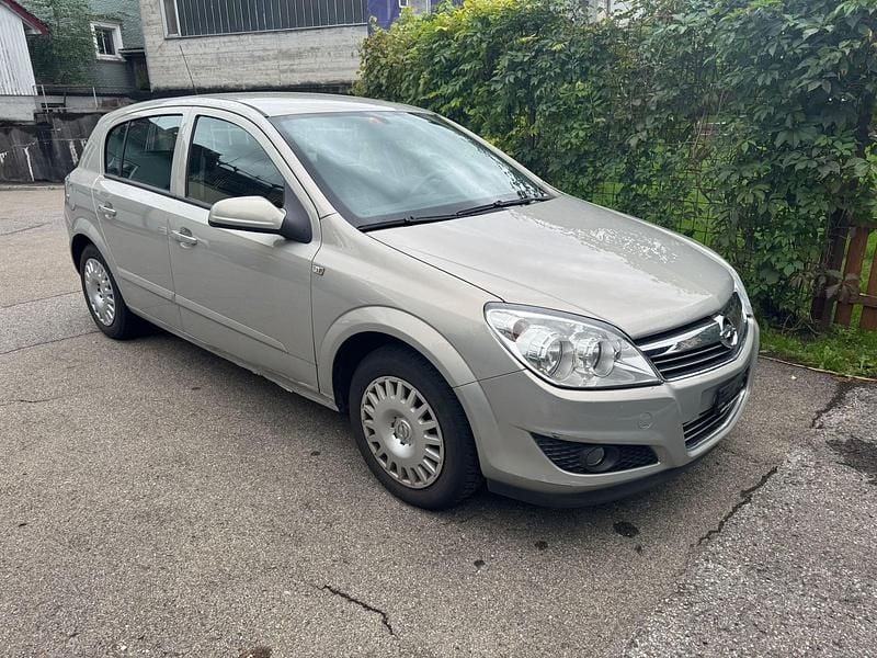 Gebraucht Opel Astra Enjoy 140 PS (102 kW) 2009