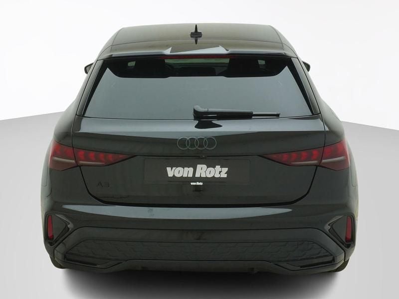 Neu Audi A3 S-Line 150 PS (110 kW) 2025 Weiss Limousine