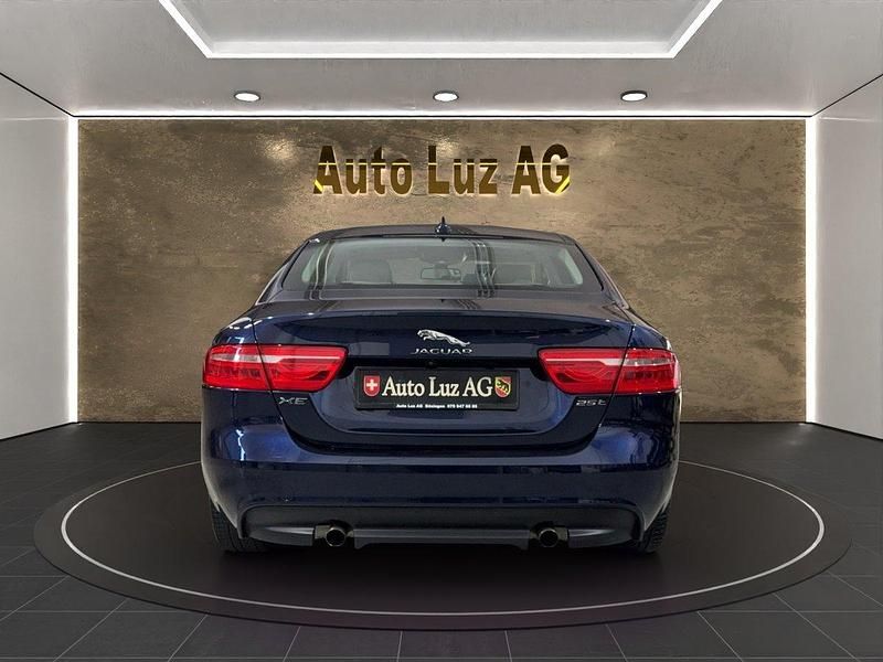 Gebraucht Jaguar XE R-Sport 241 PS (177 kW) 2015 Limousine