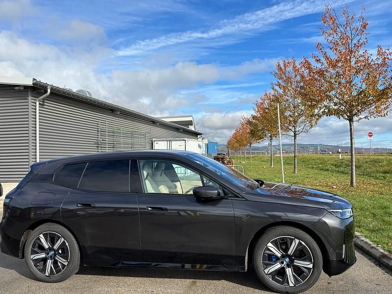 Gebraucht 2022 BMW iX SUV | CHF 46’000 (Guter Preis) - Bild 1/4