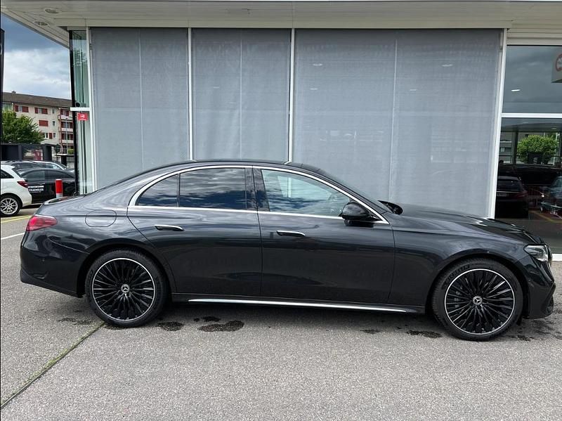 Gebraucht Mercedes E400 AMG line 381 PS (280 kW) 2023 Grau Limousine