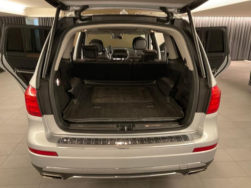 Gebraucht Mercedes GL500 435 PS (319 kW) 2013 SUV