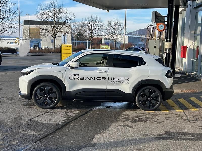 Neu Toyota Urban Cruiser Premium 127 kW (174 PS) 2025 Weiss SUV