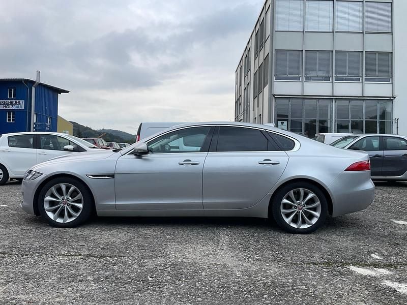 Gebraucht Jaguar XF Prestige 180 PS (132 kW) 2015 Limousine
