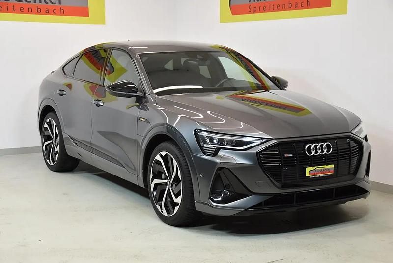 Gebraucht Audi e-tron Black Edition 300 kW (408 PS) 2026 Gray SUV