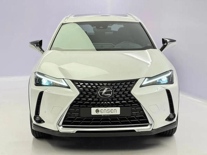 Gebraucht Lexus UX E-FOUR 184 PS (135 kW) 2025 Weiss SUV