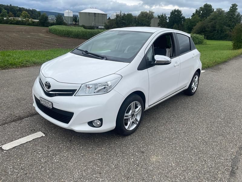 Gebraucht 2013 Toyota Yaris Trend | CHF 9’900 (Fairer Preis) - Bild 1/4