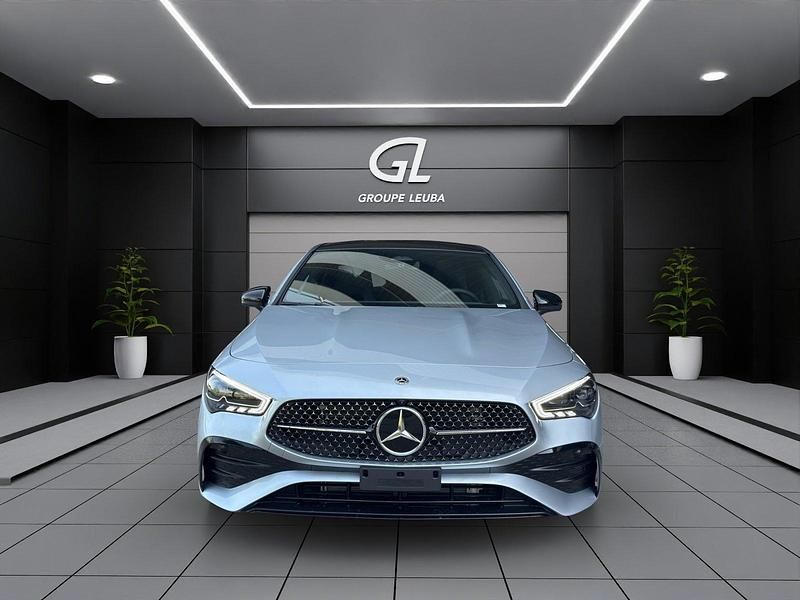 Gebraucht Mercedes CLA250e Shooting Brake 224 PS (164 kW) 2025 Grau Kombi