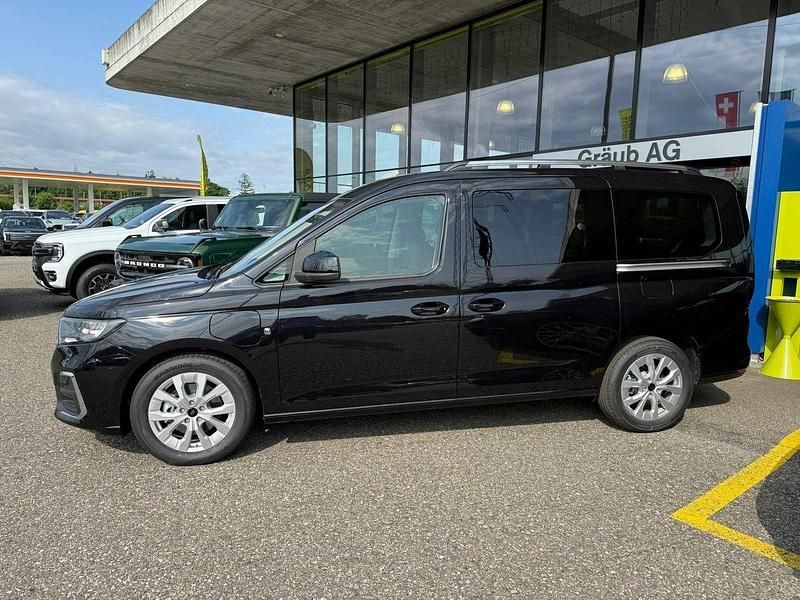 Neu Ford Tourneo Titanium 150 PS (110 kW) 2025 Schwarz Kombi