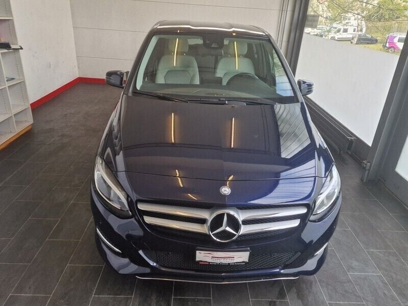 Gebraucht Mercedes B220 177 PS (130 kW) 2016 Van / Kleinbus