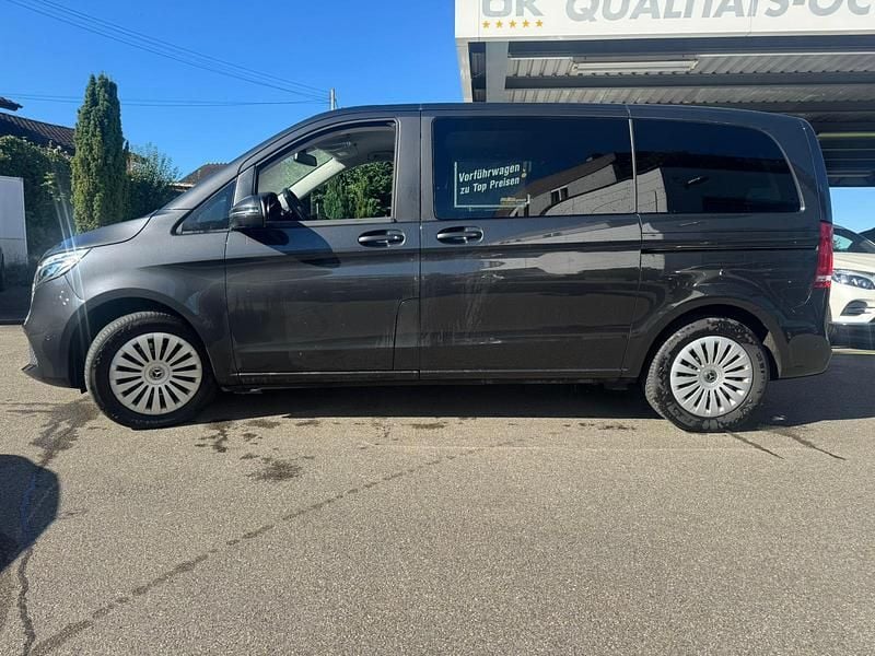 Gebraucht Mercedes V300 239 PS (175 kW) 2021 Van / Kleinbus