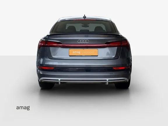 Gebraucht Audi e-tron Sportback Attraction 230 kW (313 PS) 2020 Daytonagrau perleffekt SUV