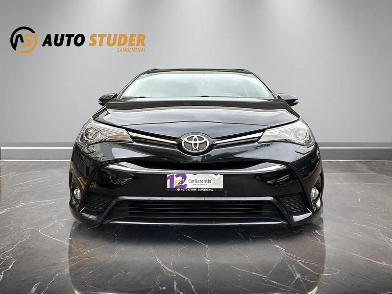 Gebraucht Toyota Avensis Premium 152 PS (111 kW) 2015 Kombi