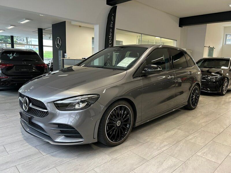 Gebraucht Mercedes B250 AMG line 224 PS (164 kW) 2021 Van / Kleinbus