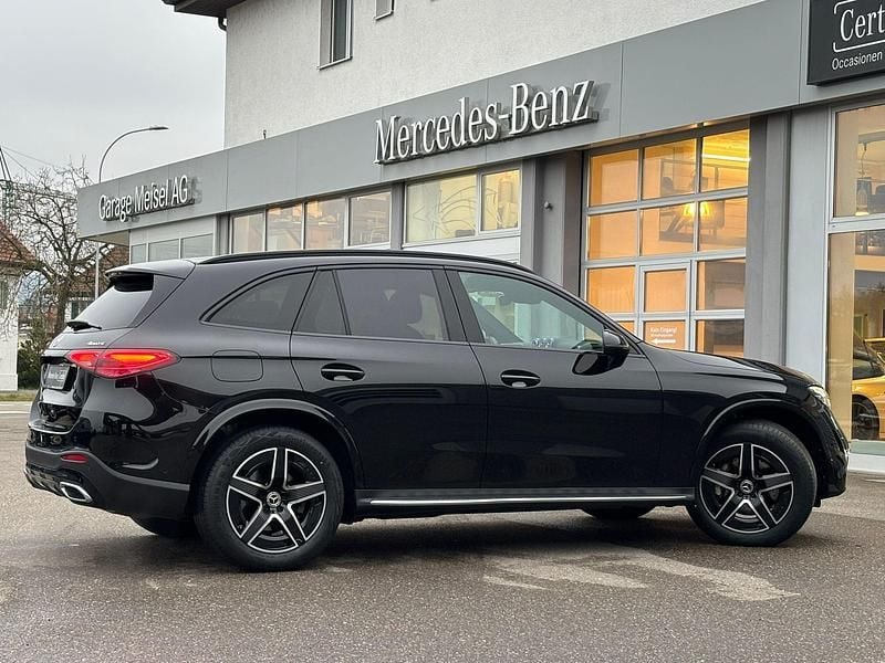 Gebraucht Mercedes GLC200 AMG line 227 PS (166 kW) 2024 SUV