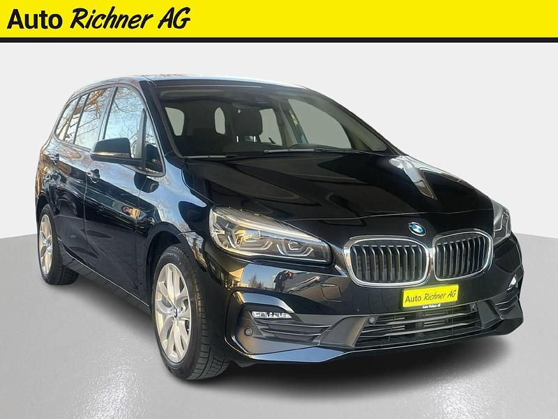 Schwarz Gebraucht 2021 BMW 218 Gran Tourer Advantage Van / Kleinbus | CHF 25’400 (Etwas zu teuer) - Bild 1/4