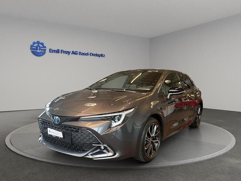 Neu Toyota Corolla Premium 178 PS (130 kW) 2025 Grau Limousine