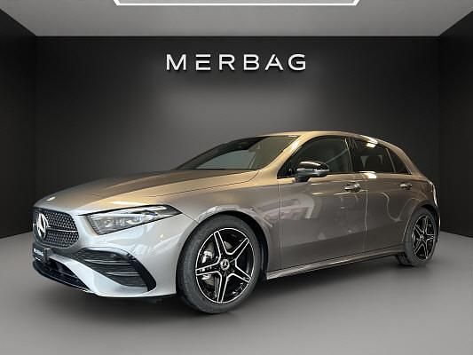 Grau Gebraucht 2025 Mercedes A180 Night Limousine | CHF 42’900 - Bild 1/4